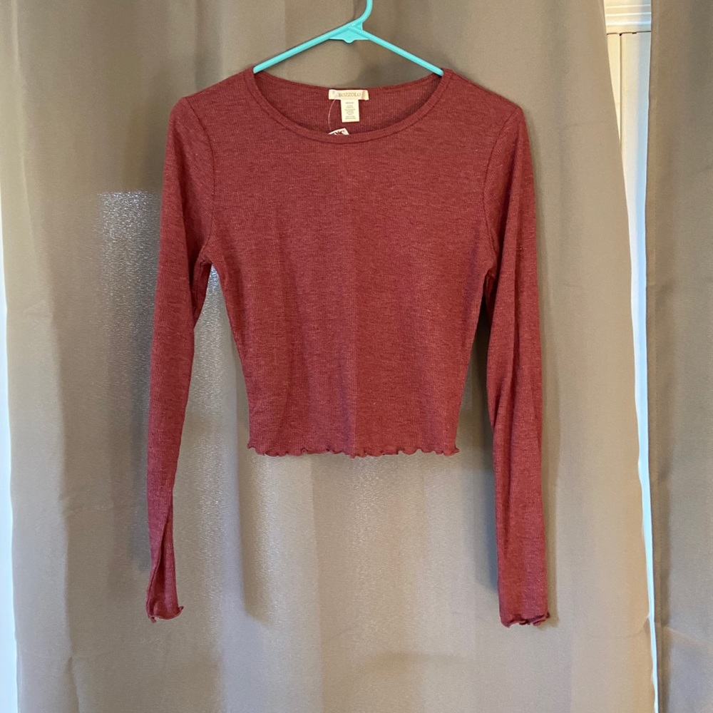 Long sleeve crop top